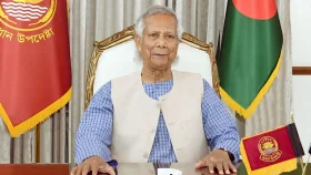 জাতির উদ্দেশে ভাষণ দিচ্ছেন প্রধান উপদেষ্টা