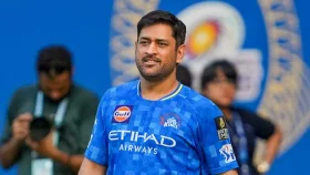 দৈনিক ৫ লিটার দুধ পান নিয়ে যা বললেন ধোনি