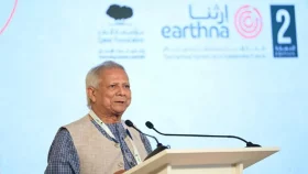 ক্ষুদ্রঋণ ও সামাজিক ব্যবসার মাধ্যমে জীবন বদলে ফেলার ওপর জোর দিলেন প্রধান উপদেষ্টা