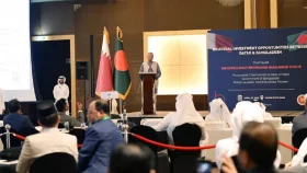 কাতারের ব্যবসায়ীদের বাংলাদেশে বিনিয়োগের আহ্বান প্রধান উপদেষ্টার
