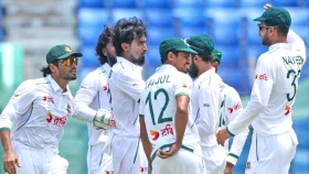 জিম্বাবুয়ের উদ্বোধনী জুটি ভেঙে সাকিবের প্রথম টেস্ট উইকেট
