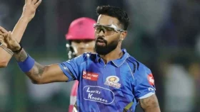 হার্দিকের ফাটা কপালে সাত সেলাই!