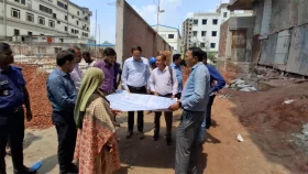 ফতুল্লায় নকশা বহির্ভূতভাবে নির্মাণাধীন পাঁচটি ভবনে রাজউকের অভিযান