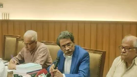 রাষ্ট্রের স্বার্থে রাজনৈতিক দলগুলোকে মতৈক্যে পৌঁছানোর আহ্বান আলী রীয়াজের