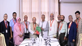 ডিগ্রিধারী ডাক্তারের পরামর্শ ছাড়া অ্যান্টিবায়োটিক নয়: কমিশন