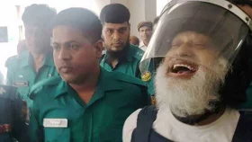 আদালতে পুলিশের সঙ্গে হাজী সেলিমের চিৎকার-চেঁচামেচি