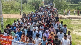 উপাচার্যের পদত্যাগ দাবিতে উত্তাল ববি , সংহতি জানিয়েছেন শিক্ষকরা &nbsp;