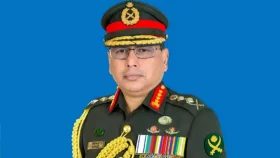 ক্যাপস্টোন ফেলোদের মধ্যে সনদ বিতরণ করলেন সেনাপ্রধান