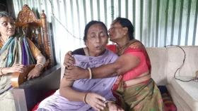 এএসপি পলাশের অন্ত্যেষ্টিক্রিয়া সম্পন্ন, স্ত্রীর বিচার দাবি