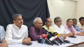 আ. লীগ থেকে বের হওয়া ব্যক্তিরা বিএনপির সদস্য হতে পারবেন: রিজভী