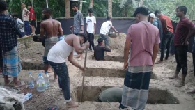 স্বামীর ঘরে যাওয়া হলো না আফসানার, সড়কেই লাশ