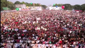 তাপদাহ উপেক্ষা করে বিএনপির তারুণ্য সমাবেশে জনস্রোত