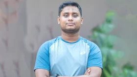 শাহবাগ ছাড়া অন্য কোথাও ব্লকেড না দেয়ার আহ্বান হাসনাতের