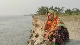 শাহজাদপুরে যমুনার ভাঙনে দিশেহারা মানুষ&nbsp;