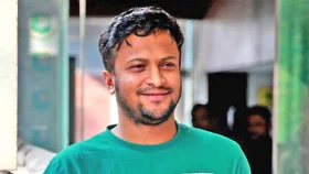 লাহোরে যোগ যেতে পেরে 'খুবই খুশি' সাকিব