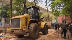 সোহ্‌রাওয়ার্দী উদ্যানে উচ্ছেদ অভিযান