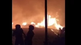 বজ্রপাতের আগুনে পুড়লো তুলার গোডাউন