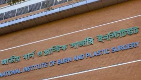 শারীরিক অবস্থার উন্নতি, ছাড়পত্র পেয়ে বাসায় ফিরে গেল দুই শিক্ষার্থী