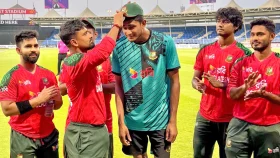 সেঞ্চুরিয়ান ইমন সহ-অধিনায়ক মেহেদী বাদ দ্বিতীয় টি-টোয়েন্টিতে, নাহিদ রানার অভিষেক