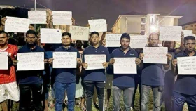 উপদেষ্টার কাছে অভিযোগ করায় বাংলাদেশি কর্মীর ভিসা বাতিল