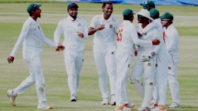 রিপনের জোড়া আঘাতের পর ১৫৯ রানে এগিয়ে বাংলাদেশ
