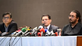 বাংলাদেশ ছাড়া আমার অন্য কোনও দেশের নাগরিকত্ব নেই