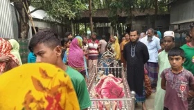 কৃষককে হত্যা করে ৩টি গরু নিয়ে গেল ডাকাত দল