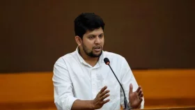 দেশের সার্বভৌমত্ব ও গণতান্ত্রিক সব প্রতিষ্ঠান হুমকির মুখে