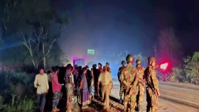 ঢাকা-আরিচা মহাসড়কে ৩ ঘণ্টা অবরোধ
