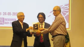 ইস্ট ওয়েস্ট ইউনিভার্সিটিতে গবেষণা দিবস উদযাপিত&nbsp;