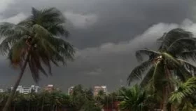 রাজধানীসহ ১৭ অঞ্চলে ঘণ্টায় ৬০ কিমি গতির ঝড়ো হাওয়ার আশঙ্কা