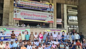 স্থানীয় সরকার মন্ত্রনালয়কে ইশরাকের আইনজীবীর নোটিশ