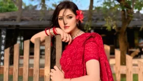 &lsquo;আল্লাহ কিছু নেওয়ার আগে কিছু দিয়েও দেন&rsquo;