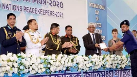 বিশ্বের শান্তিরক্ষীদের প্রতি শ্রদ্ধা জানাল বাংলাদেশ