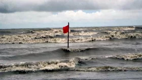 দেশের ৬টি অঞ্চলে ২ নম্বর নৌ হুঁশিয়ারি