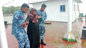 দুর্যোগে সন্তান সম্ভবা মায়ের পাশে কোস্ট গার্ড
