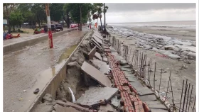 ৪ কোটি ৭৫ লাখ টাকার রাস্তা সাগরে