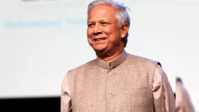 ঢাকার পথে প্রধান উপদেষ্টা ড. মুহাম্মদ ইউনূস