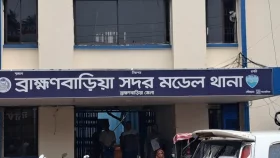 ছুরিকাঘাতে গৃহবধূকে হত্যা, স্বামী-শ্বশুর আটক