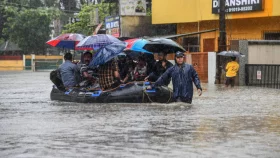 ভারতে বন্যা ও ভূমিধসে নিহত ৩৪
