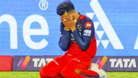 &lrm;কোহলি কাঁদলেন, বললেন- 'এর জন্য আমার তারুণ্য, স্বর্ণসময়, অভিজ্ঞতা দিয়েছি'