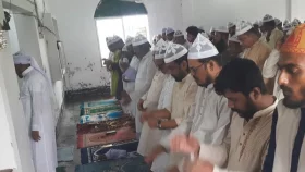 ফতুল্লায় সৌদির সঙ্গে মিল রেখে ঈদ উদযাপন