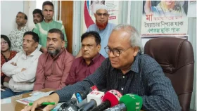 গোটা জাতি লন্ডনের দিকে তাকিয়ে: রিজভী&nbsp;