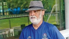 ‘কাম্বলিকে বলেছিলাম, নারীসঙ্গ বন্ধ কর’