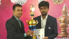 শ্রীলঙ্কায় অনুষ্ঠিত র‍্যাপিড দাবায় চ্যাম্পিয়ন তাহসিন