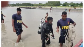 যমুনায় গোসলে নেমে গর্ভবতী নারী ও শিশু নিখোঁজ
