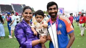 বাবা হওয়ার পর আরও ভালো ক্রিকেটার হয়েছেন বুমরা