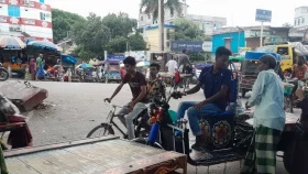 টানা ১০ দিন তাপপ্রবাহের কবলে চুয়াডাঙ্গা, গরমে হাঁসফাঁস