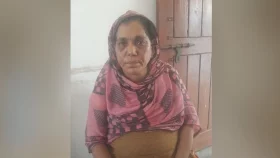 নওগাঁ সীমান্তে পুশইনের সময় নারী আটক