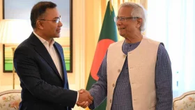 প্রধান উপদেষ্টার সঙ্গে তারেক রহমানের সাক্ষাৎ